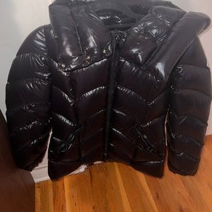 Woman’s Moncler Down Jacket. Size 3.